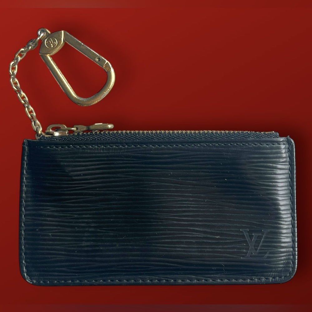 Louis Vuitton Epi Pochette Cles Key Case Coin Wallet